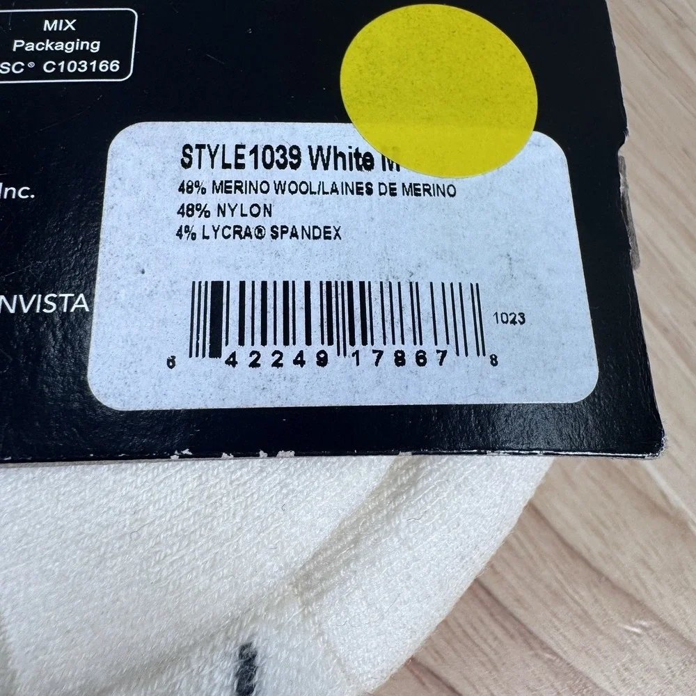 Darn Tough 1039 White Mens M 8-9.5 No Show Tab Merino Wool Running Socks